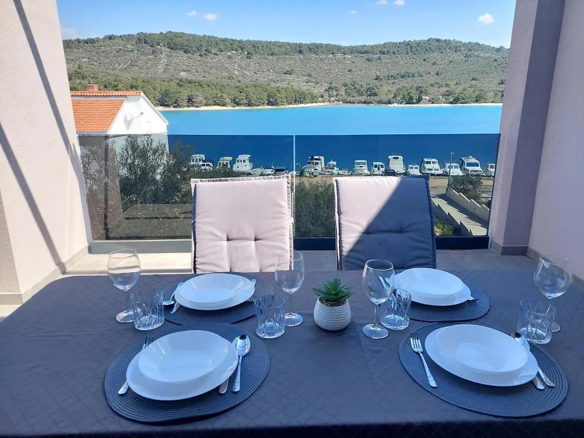 Apartments Amare Kali